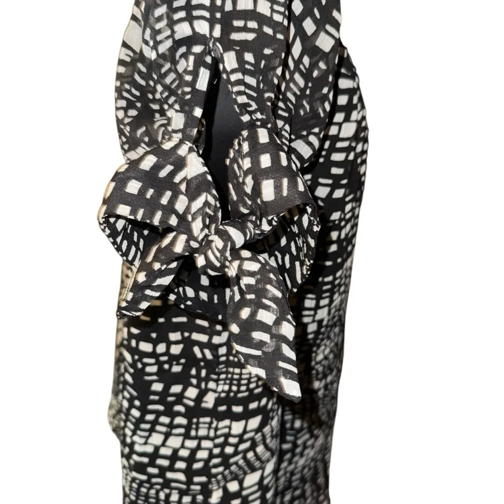 Ninety Women’s Black White Abstract Print Top Large Elastic Sleeve Blouse - Picture 4 of 6